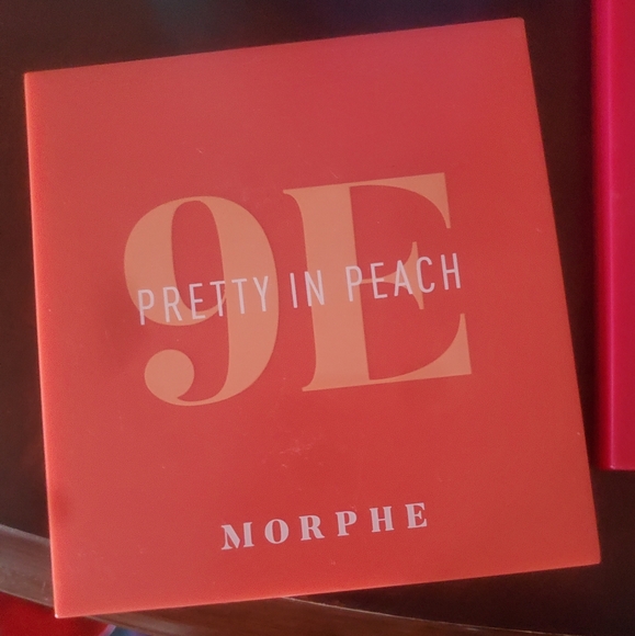 New Morphe 9E Pretty In Peach Artistry Palette. - Picture 4 of 4